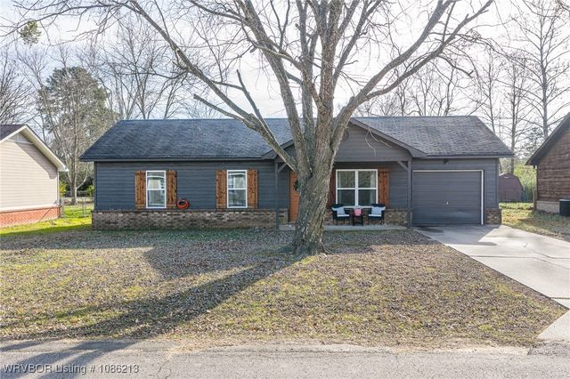 105 W Houston Street, Lavaca, AR 72941