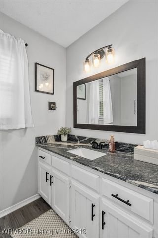 105 W Houston Street, Lavaca, AR 72941