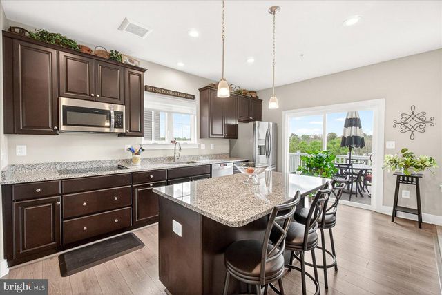 2788 TOWN VIEW CIR, New Windsor, MD 21776
