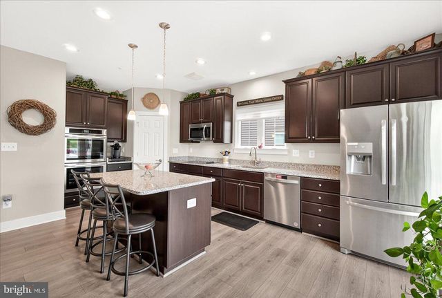2788 TOWN VIEW CIR, New Windsor, MD 21776