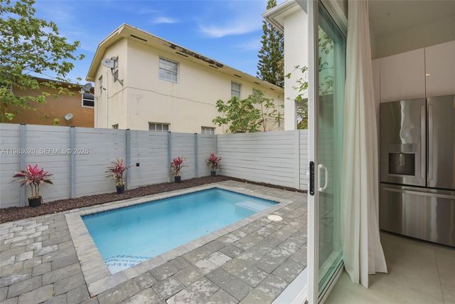 3525 Day Ave, Miami, FL 33133