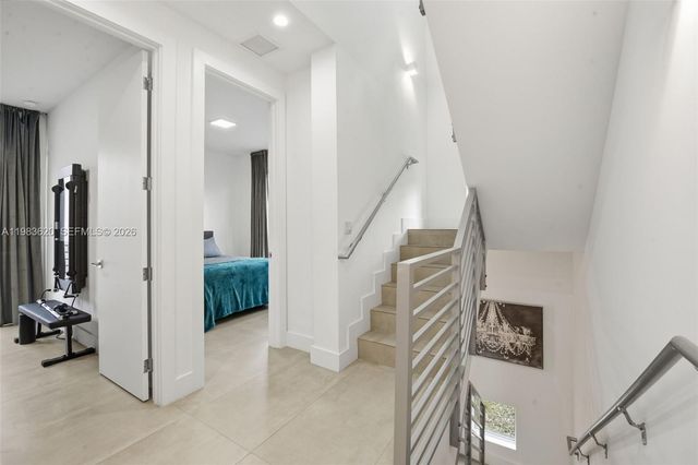 3525 Day Ave, Miami, FL 33133
