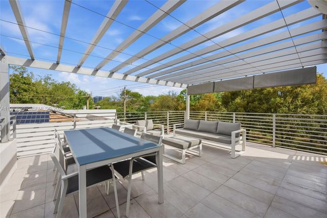 3525 Day Ave, Miami, FL 33133