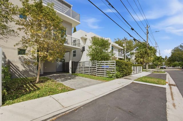 3525 Day Ave, Miami, FL 33133