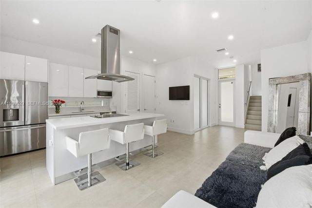 3525 Day Ave, Miami, FL 33133