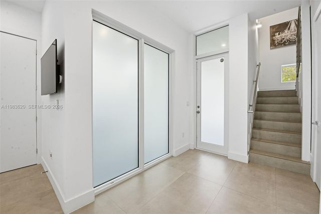 3525 Day Ave, Miami, FL 33133