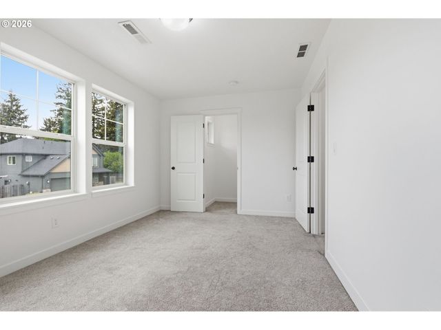 12609 Ne 105TH Way, Vancouver, WA 98682