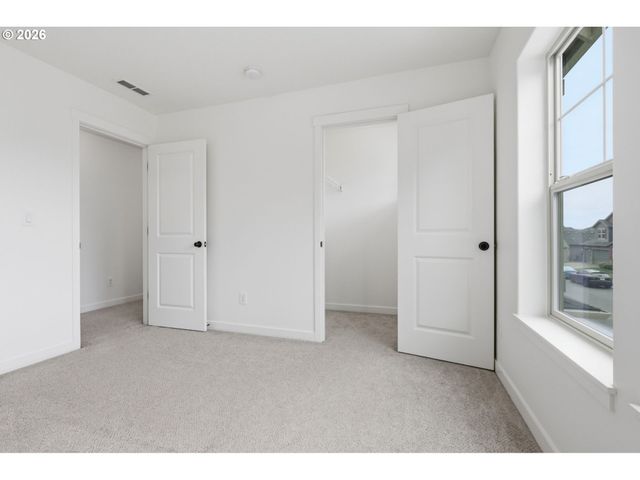 12609 Ne 105TH Way, Vancouver, WA 98682