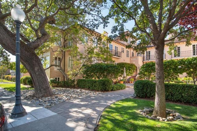 28 W 4th Avenue 11, San Mateo, CA 94402