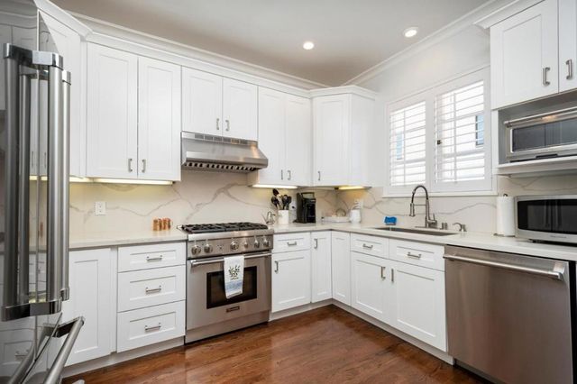 28 W 4th Avenue 11, San Mateo, CA 94402