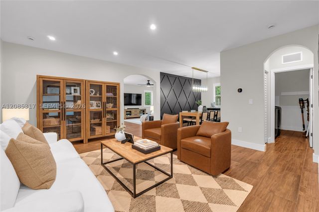 15255 SW 173rd St, Miami, FL 33187