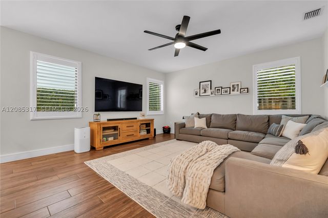 15255 SW 173rd St, Miami, FL 33187