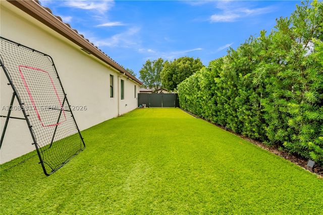 15255 SW 173rd St, Miami, FL 33187