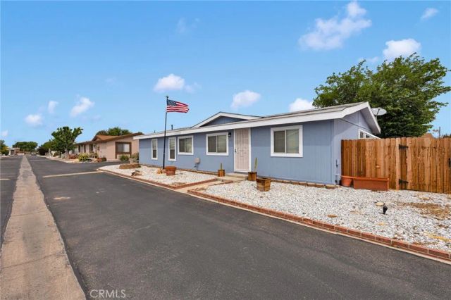 21621 Sandia 57, Apple Valley, CA 92308