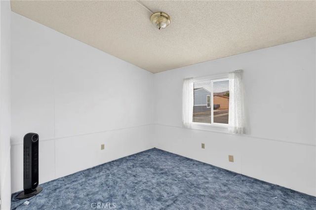 21621 Sandia 57, Apple Valley, CA 92308