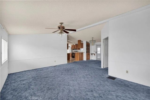 21621 Sandia 57, Apple Valley, CA 92308