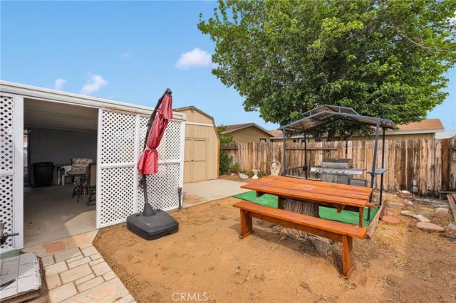 21621 Sandia 57, Apple Valley, CA 92308