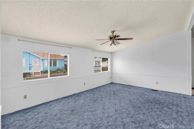 21621 Sandia 57, Apple Valley, CA 92308