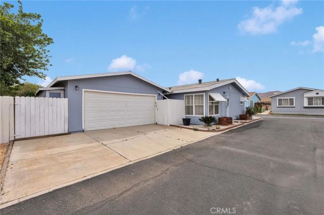 21621 Sandia 57, Apple Valley, CA 92308