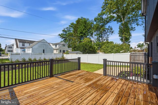 1348 HARRINGTON RD, Havertown, PA 19083