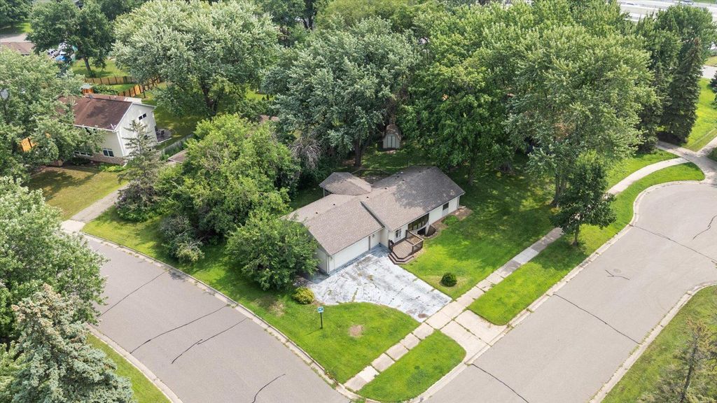 7725 Xerxes Avenue S, Richfield, MN 55423