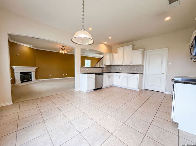 1108 PINNACLE FLS, San Antonio, TX 78260