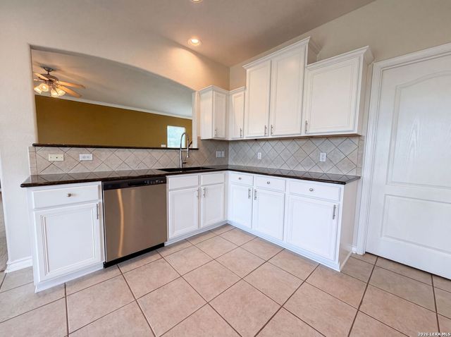 1108 PINNACLE FLS, San Antonio, TX 78260