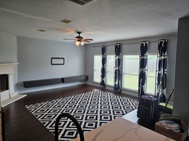 1815 Creegan Park Court, Houston, TX 77047