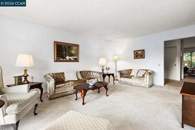 2709 Golden Rain Road 6, Walnut Creek, CA 94595