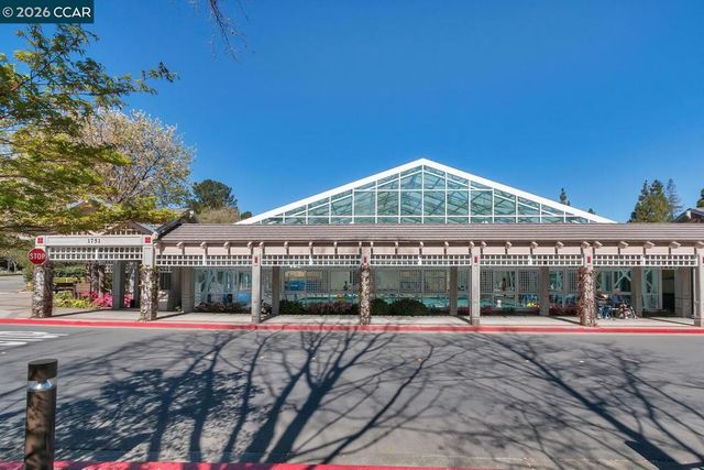 2709 Golden Rain Road 6, Walnut Creek, CA 94595