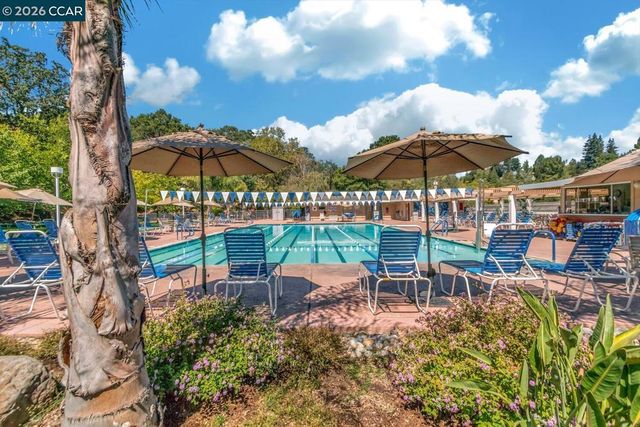 2709 Golden Rain Road 6, Walnut Creek, CA 94595