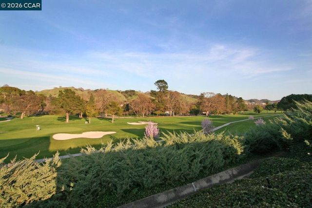 2709 Golden Rain Road 6, Walnut Creek, CA 94595