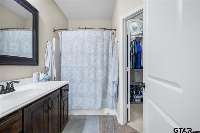 307 Mission Crest Circle, Lindale, TX 75771