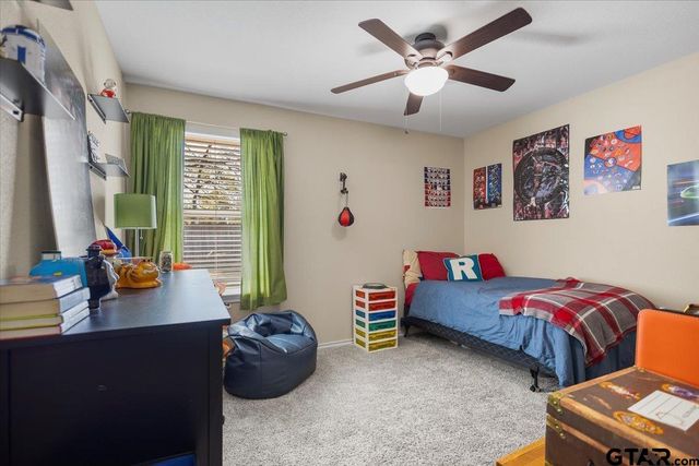 307 Mission Crest Circle, Lindale, TX 75771