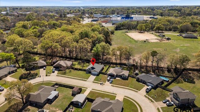 307 Mission Crest Circle, Lindale, TX 75771