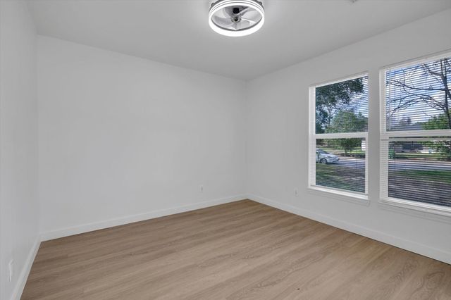 1504 N Travis Street, Liberty, TX 77575