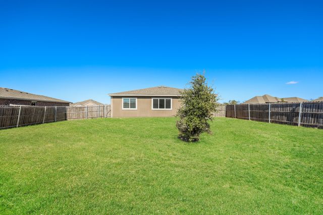 2027 Clay Street, Mabank, TX 75147