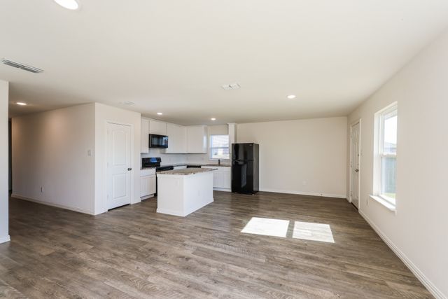 2027 Clay Street, Mabank, TX 75147