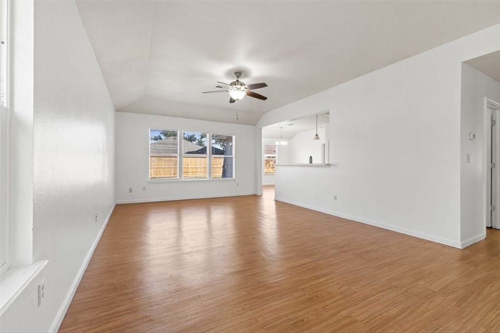 1009 Cupertino St, Portland, TX 78374 — photo 5
