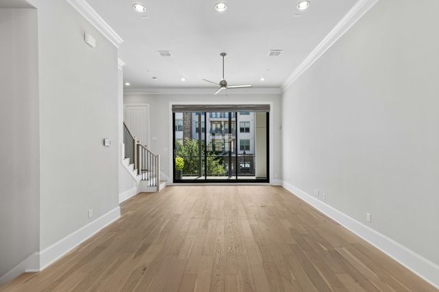 14995 Oak Street, Addison, TX 75001