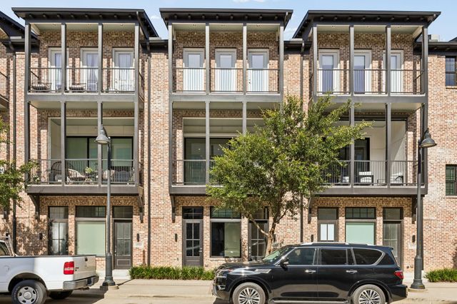 14995 Oak Street, Addison, TX 75001