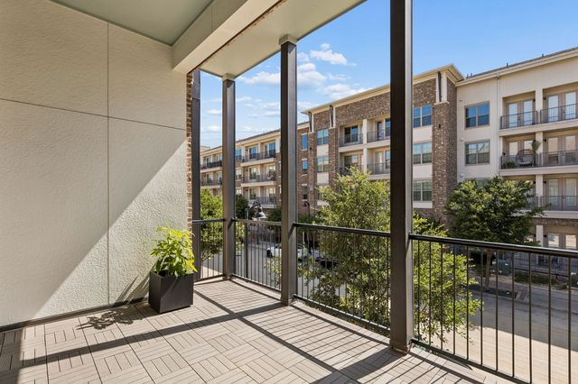 14995 Oak Street, Addison, TX 75001