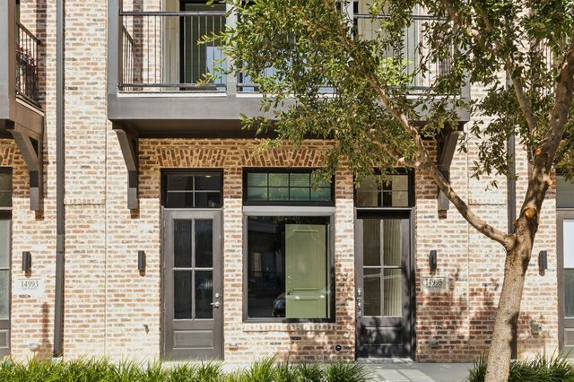 14995 Oak Street, Addison, TX 75001
