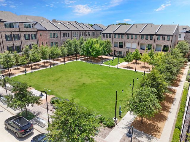14995 Oak Street, Addison, TX 75001