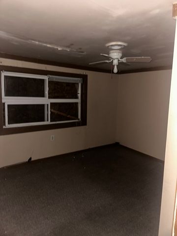 3702 Lincoln Lane E, Robbins, IL 60472