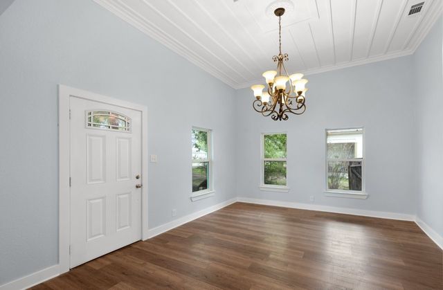 607 W 3rd Street, Eddy, TX 76524