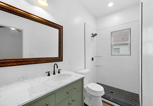 607 W 3rd Street, Eddy, TX 76524
