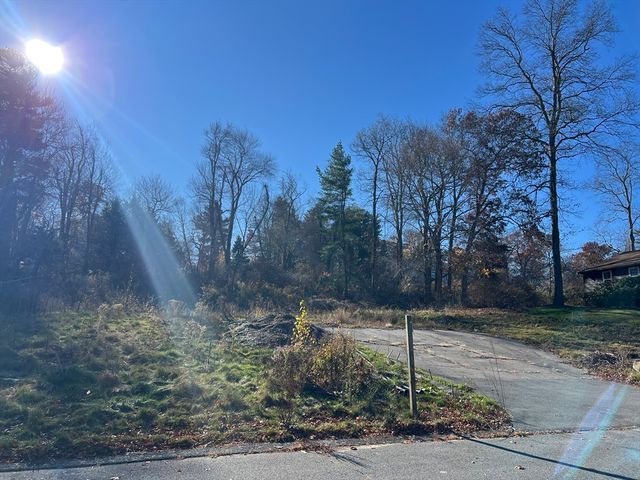 32 Carolyn Circle, Marshfield, MA 02050