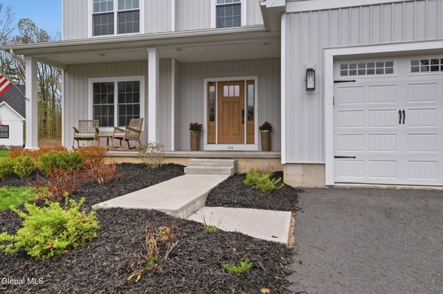 51 B Bayberry Drive, Halfmoon, NY 12065