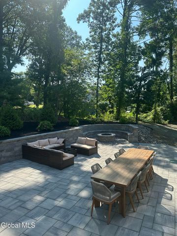 51 B Bayberry Drive, Halfmoon, NY 12065